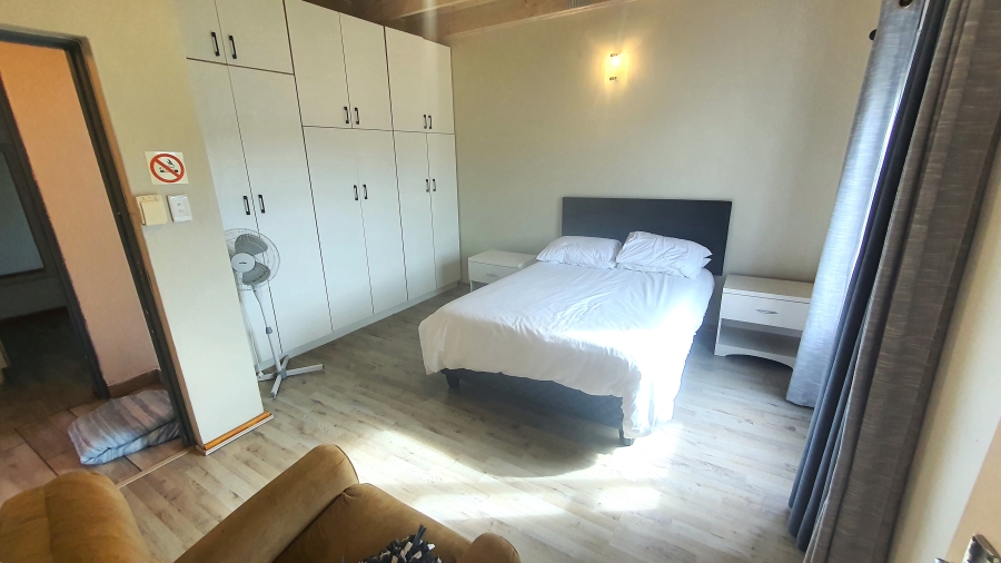 3 Bedroom Property for Sale in Golden Mile Western Cape